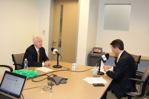 john-shegerian-scott-weislow-taping-green-is-good